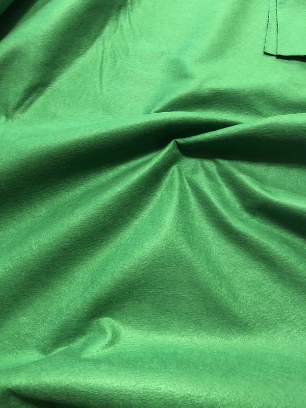 pannolenci verde brillante con cuori bianchi 45x50 cm - Merceria